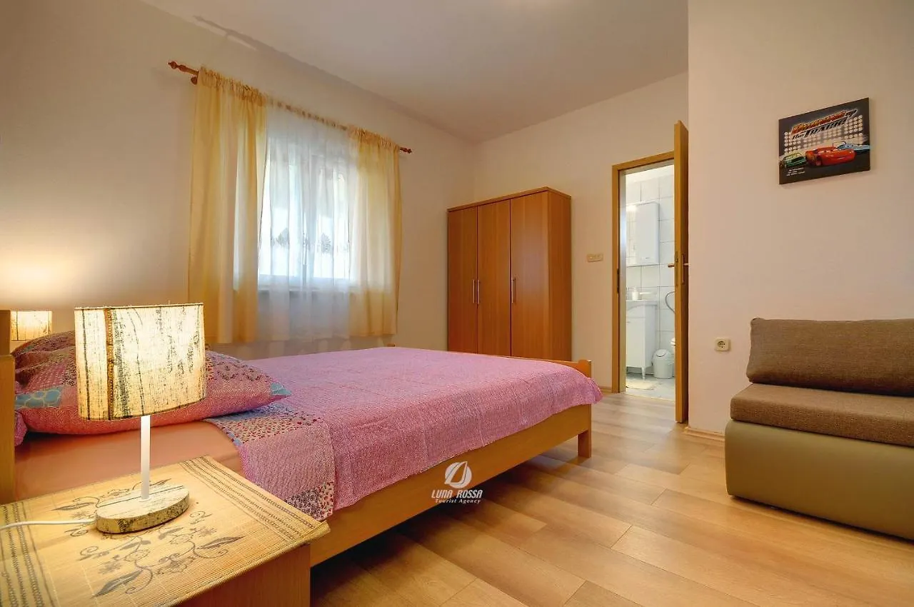 Apartment Mladenka