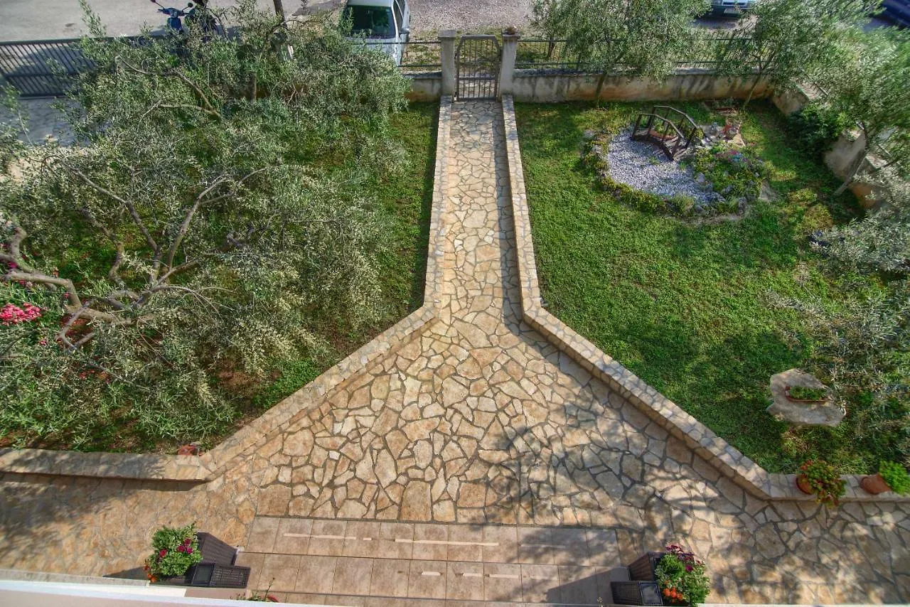 Apartment Mladenka Croatia
