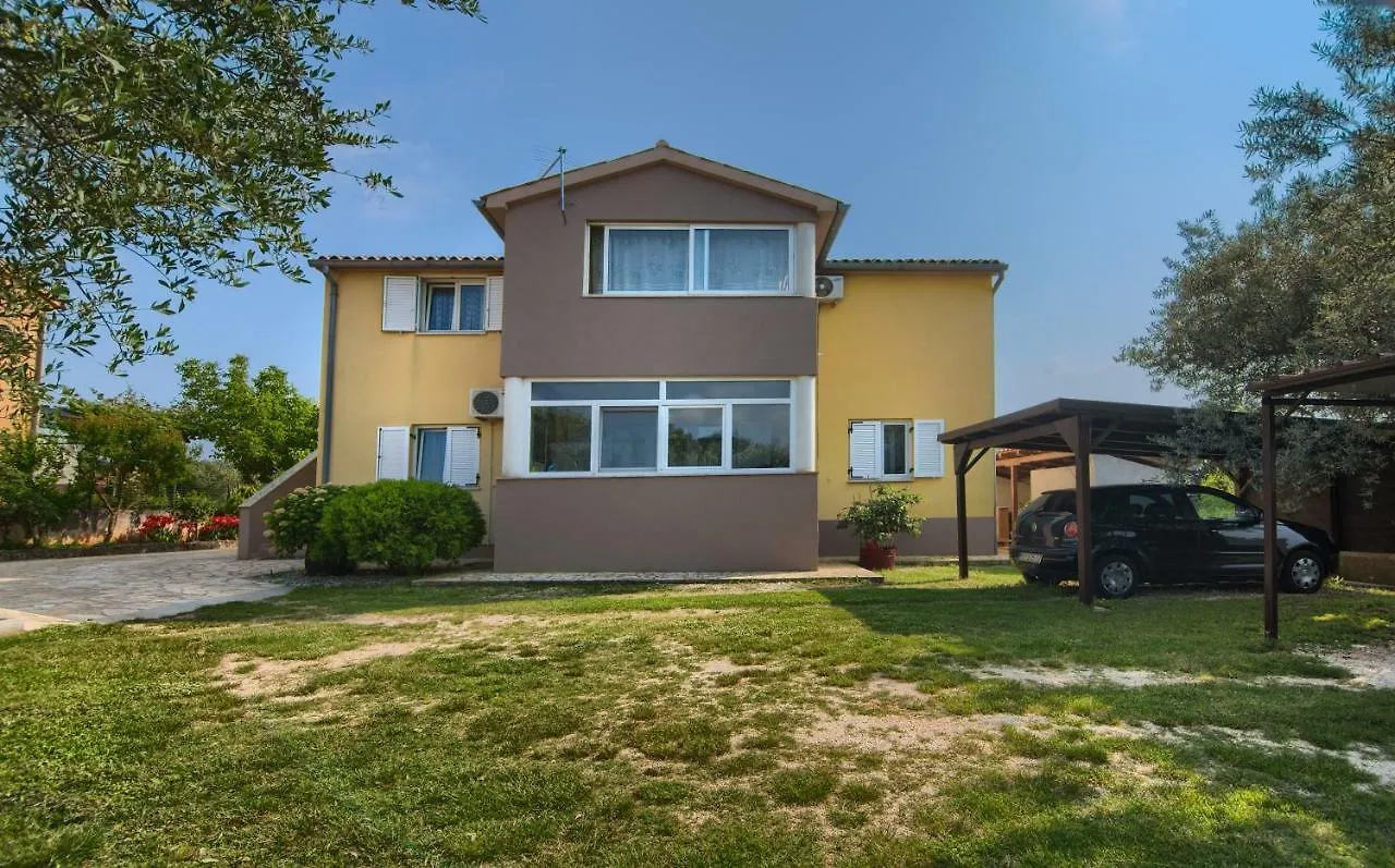 Apartment Mladenka Croatia